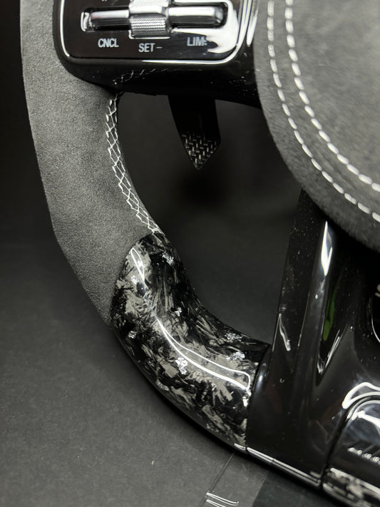 Mercedes AMG Sportlenkrad Forged Carbon Farbsplitter (Upgrade auf Facelift)