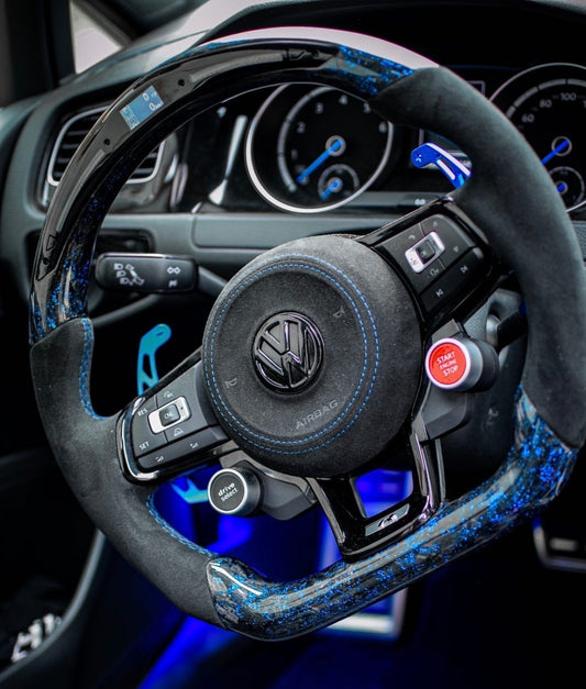 VW Golf 7/7.5 Sportlenkrad Forged Carbon Farbsplitter (LED)