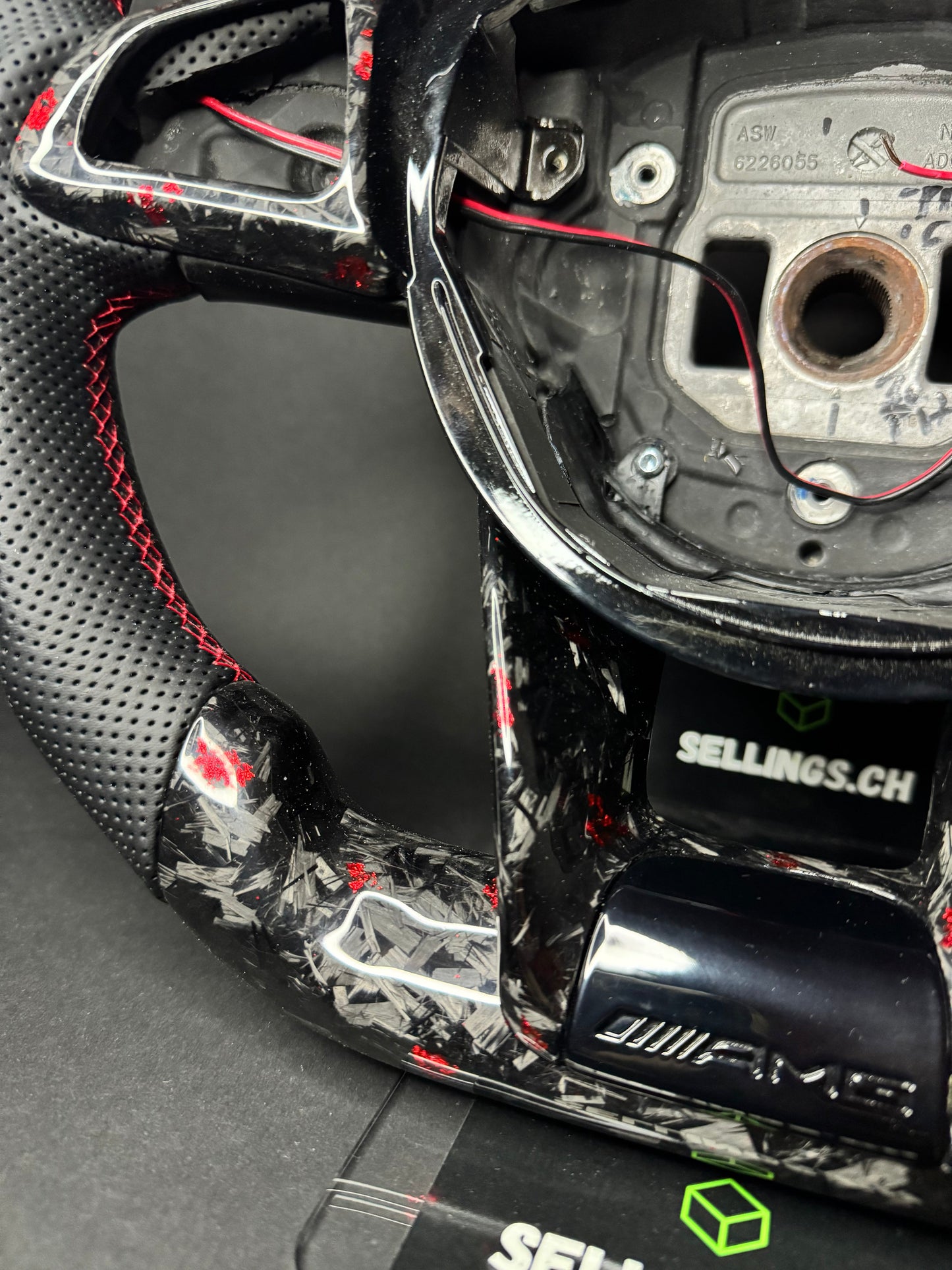 Mercedes AMG Sportlenkrad Forged Carbon Farbsplitter (LED)
