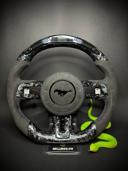 Ford Mustang Sportlenkrad Forged Carbon Farbsplitter (LED)