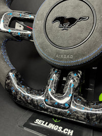 Ford Mustang Sportlenkrad Forged Carbon Farbsplitter (LED)