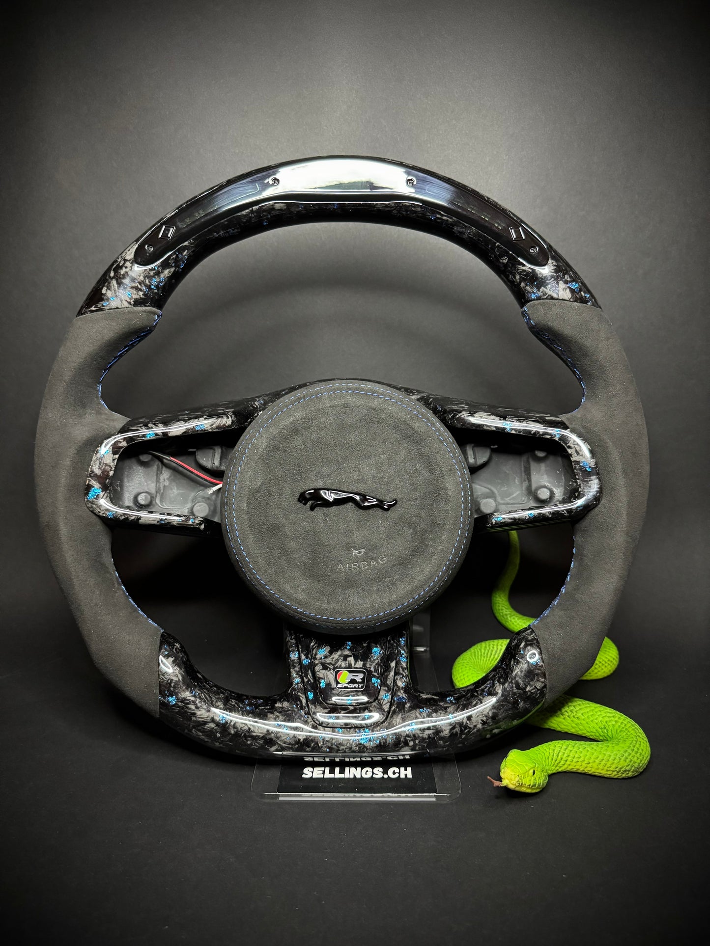 Jaguar Sportlenkrad Forged Carbon Farbsplitter (LED)