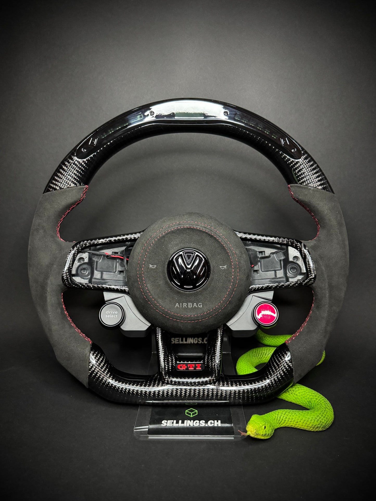 VW Golf 7/7.5 Sportlenkrad Carbon R8 (LED)