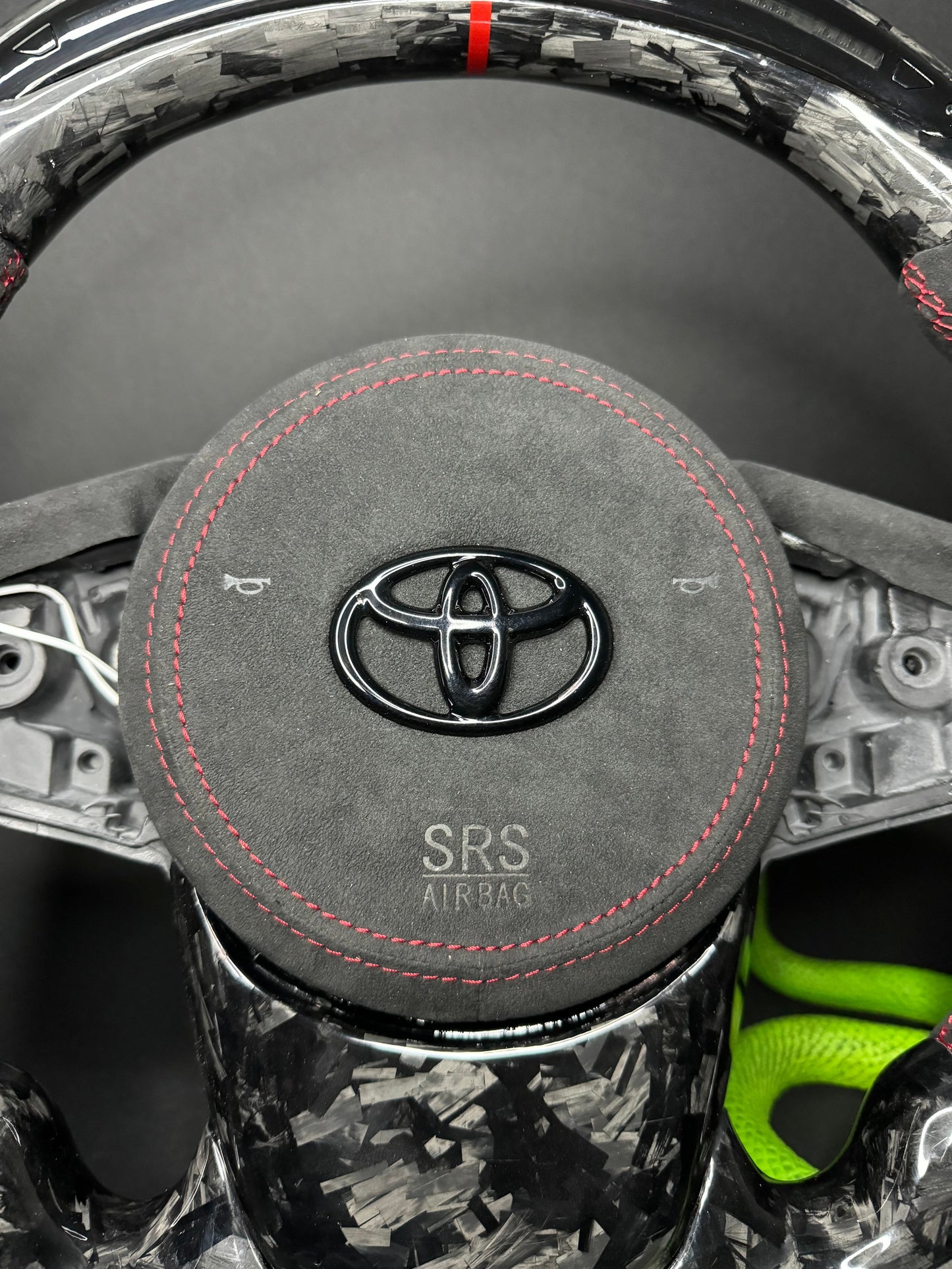 Toyota Supra Sportlenkrad Forged Carbon (LED)
