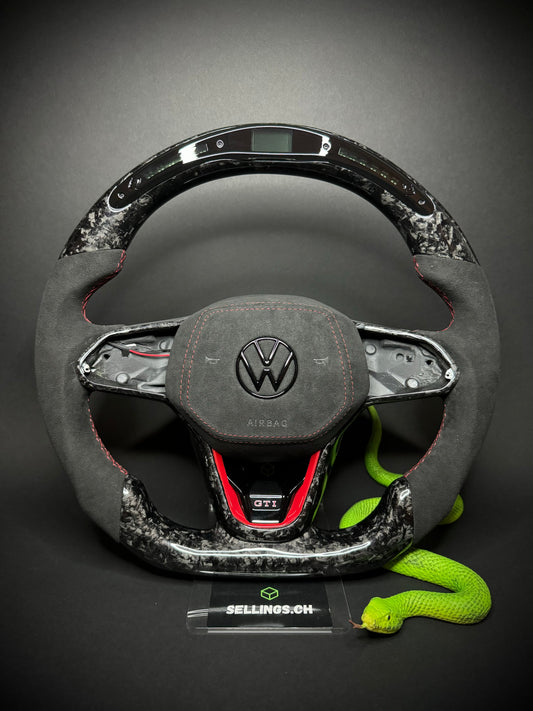 VW Golf 8 Sportlenkrad Forged Carbon (LED)