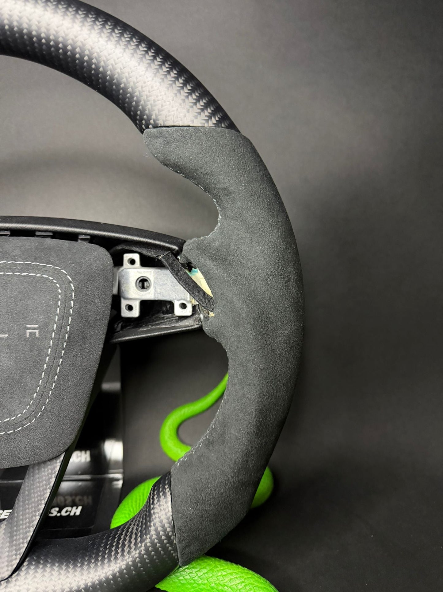 Tesla Sportlenkrad Carbon Matt