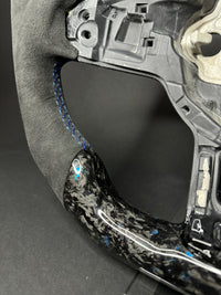 VW Golf 7/7.5 Sportlenkrad Forged Carbon Farbsplitter