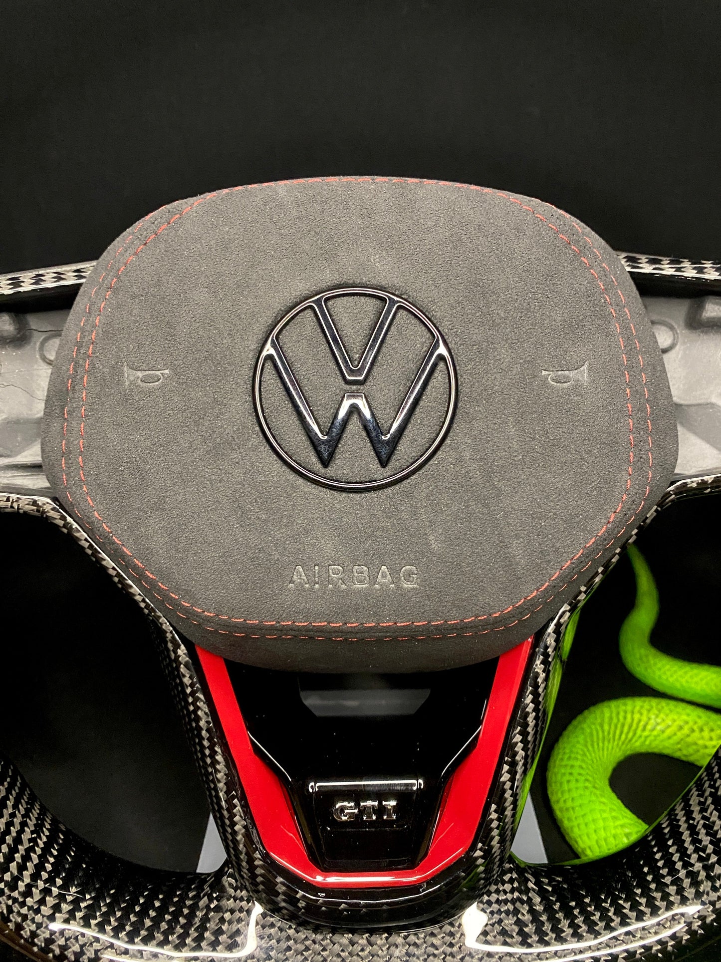 VW Golf 8 Sportlenkrad Carbon