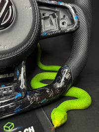 VW Golf 7/7.5 Sportlenkrad Forged Carbon Farbsplitter (LED)