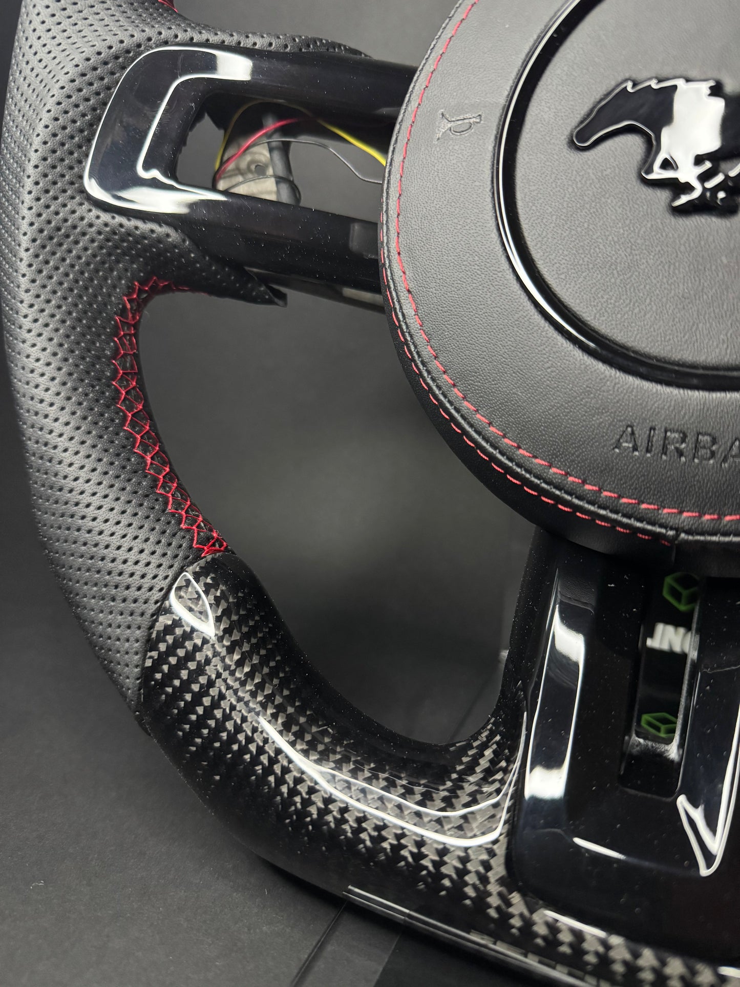 Ford Mustang Sportlenkrad Carbon (LED)