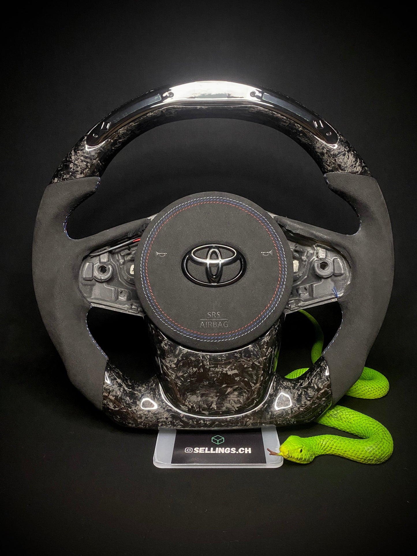 Toyota Supra Sportlenkrad Forged Carbon (LED)