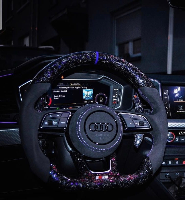 Audi Sportlenkrad Forged Carbon SPACE