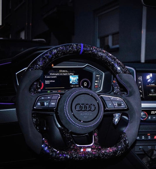 Audi Sportlenkrad Forged Carbon SPACE