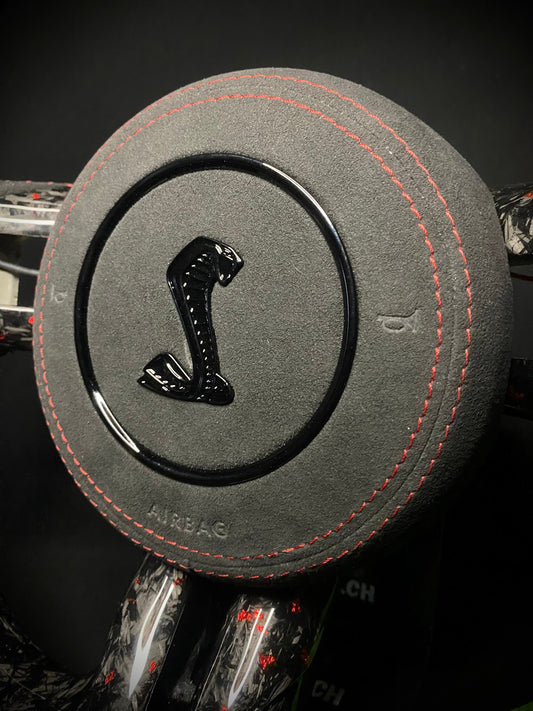 Ford Mustang Sportlenkrad Forged Carbon Farbsplitter (LED)