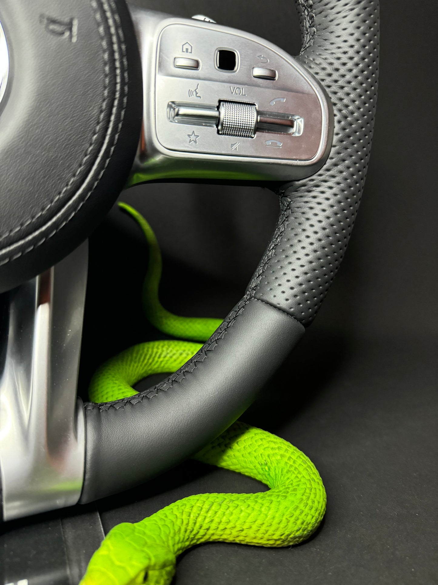 Mercedes AMG Sportlenkrad (Upgrade auf Facelift)