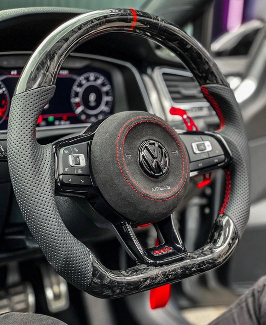 VW Golf 7/7.5 Sportlenkrad Forged Carbon Farbsplitter