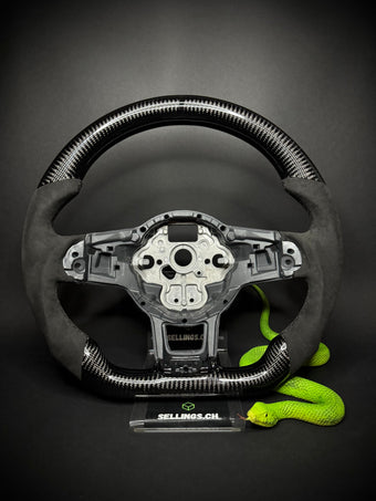 compare product VW Golf 7/7.5 Sportlenkrad Carbon
