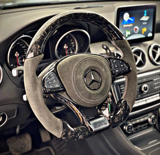 Mercedes AMG Sportlenkrad Forged Carbon